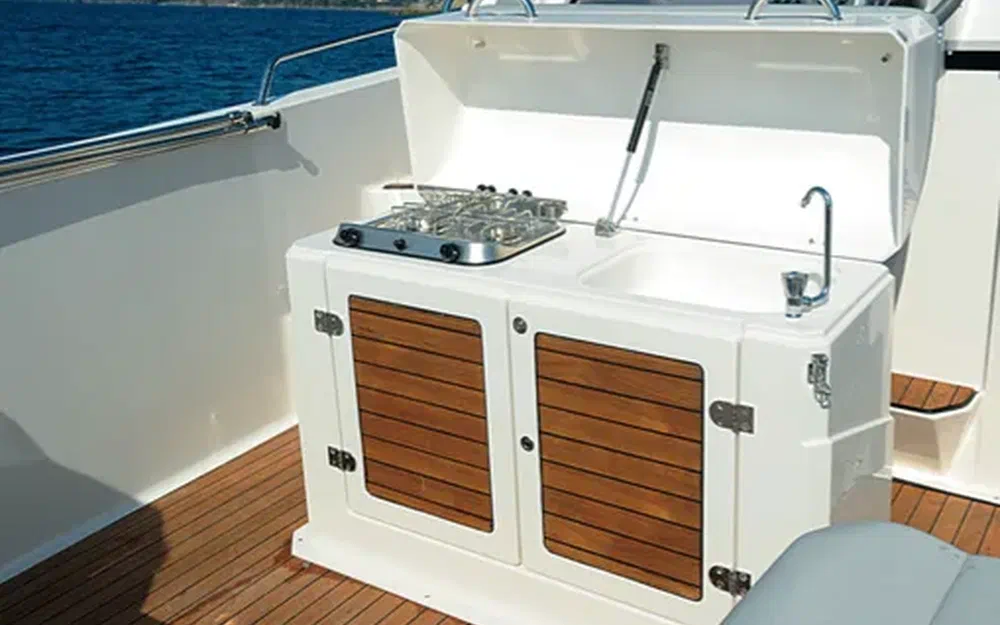 slider 8 Pacific Craft 730 SC