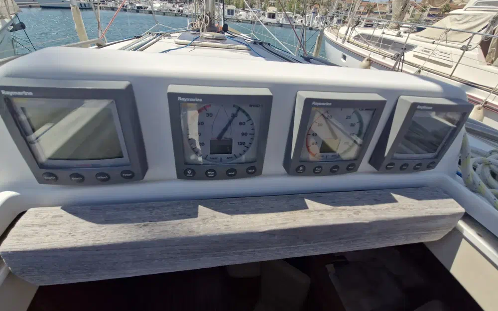 slider 7 Grand Soleil 40