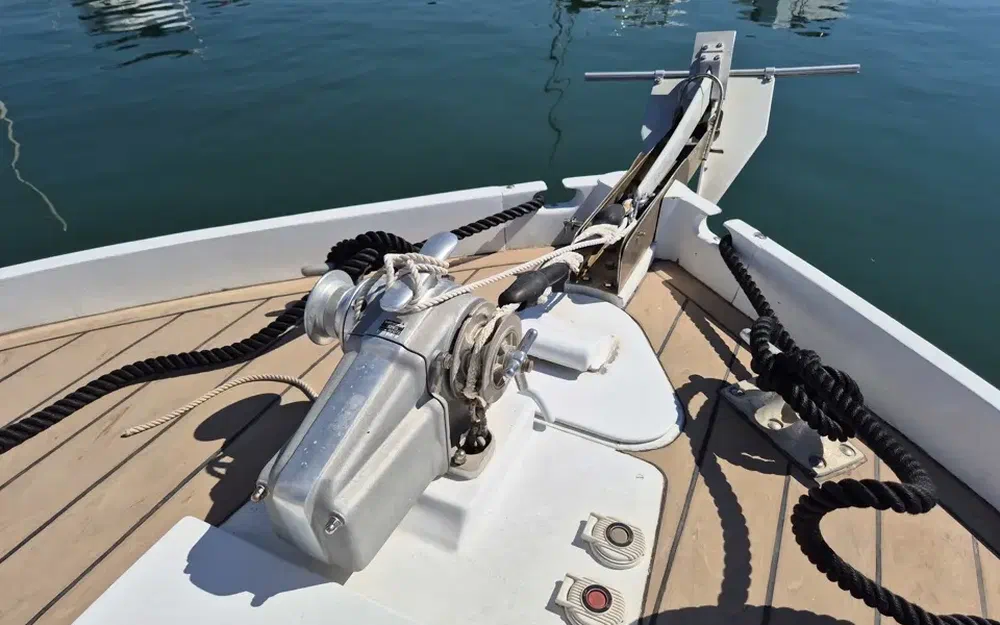 slider 15 Huckins Corinthian 52