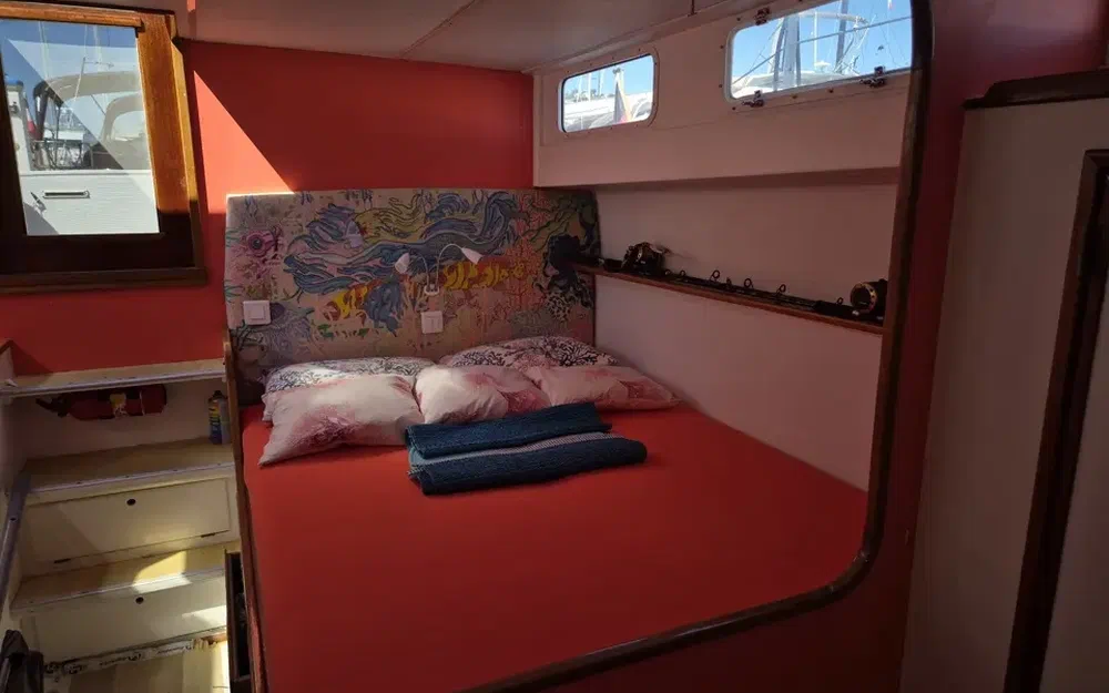 slider 18 Huckins Corinthian 52
