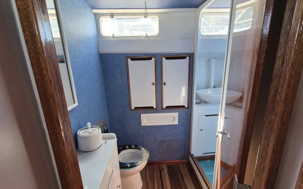 slider 23 Huckins Corinthian 52