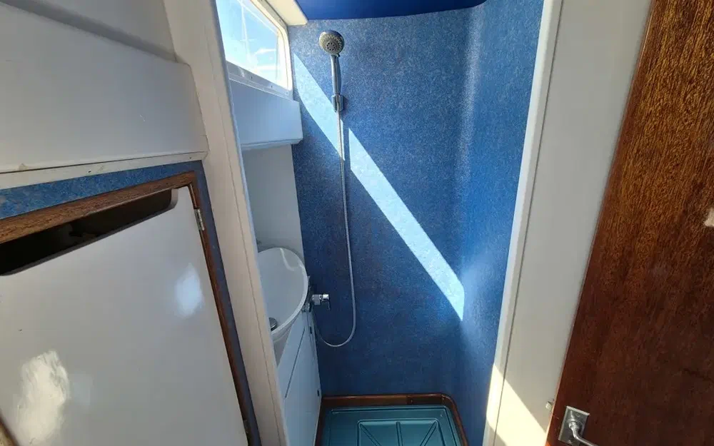 slider 28 Huckins Corinthian 52