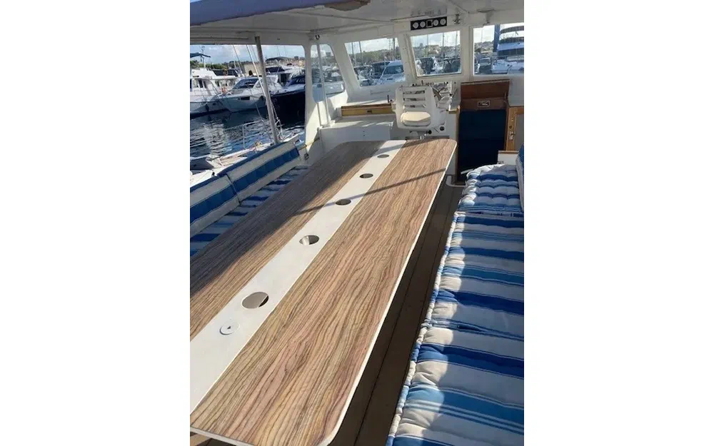 slider 32 Huckins Corinthian 52