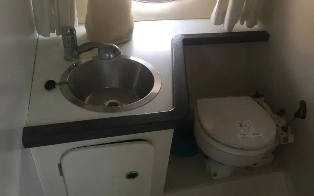 slider 3 Sunseeker Cobra 39