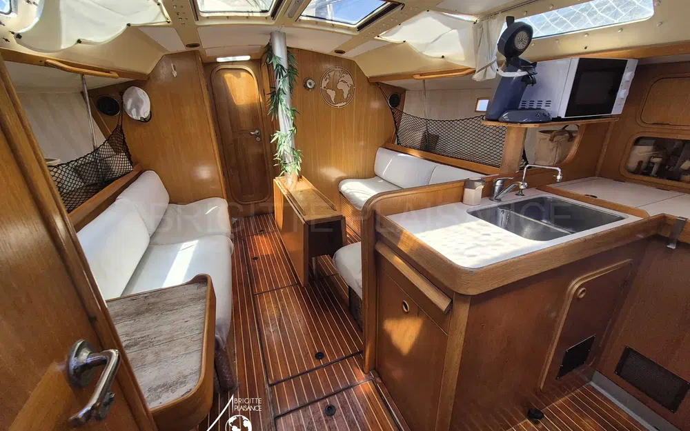 slider 1 Beneteau Oceanis 390