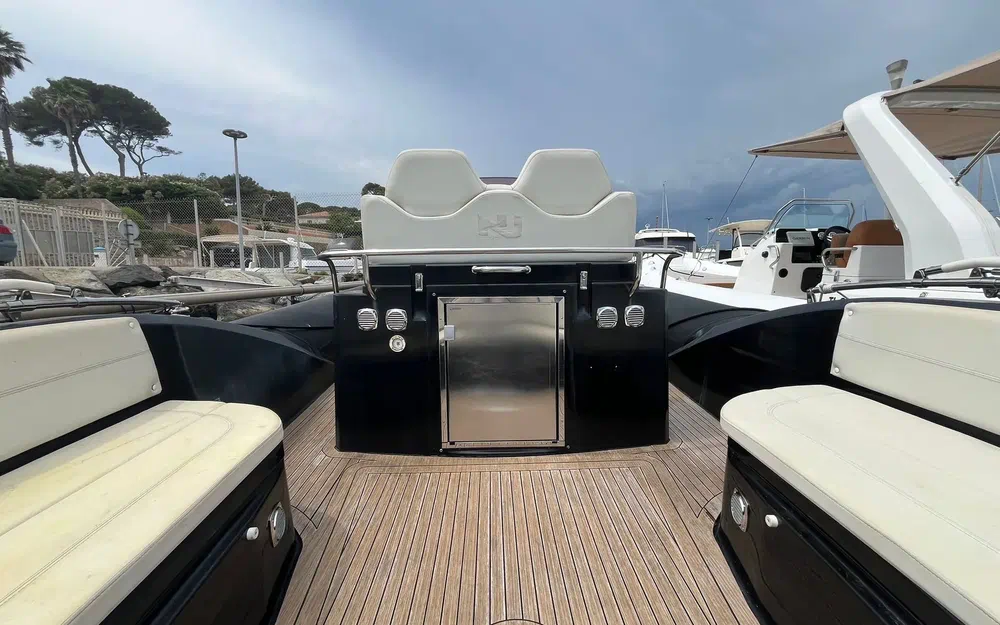 slider 17 Nuova Jolly Prince 35 Cabine