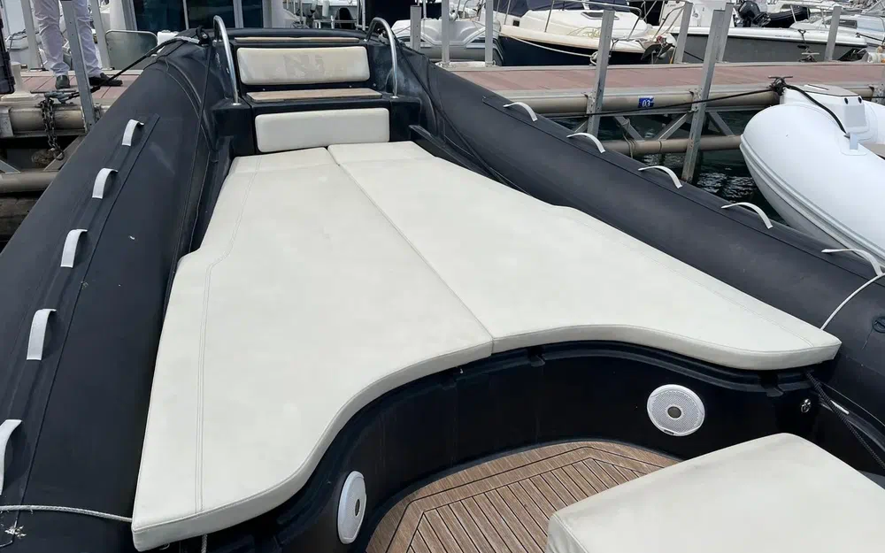 slider 7 Nuova Jolly Prince 35 Cabine