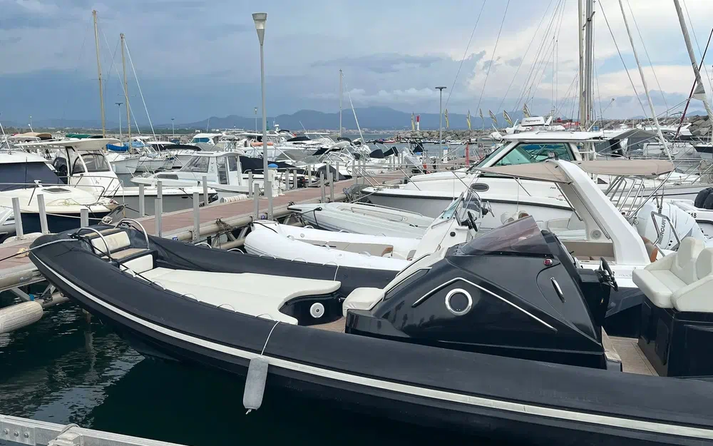 slider 3 Nuova Jolly Prince 35 Cabine