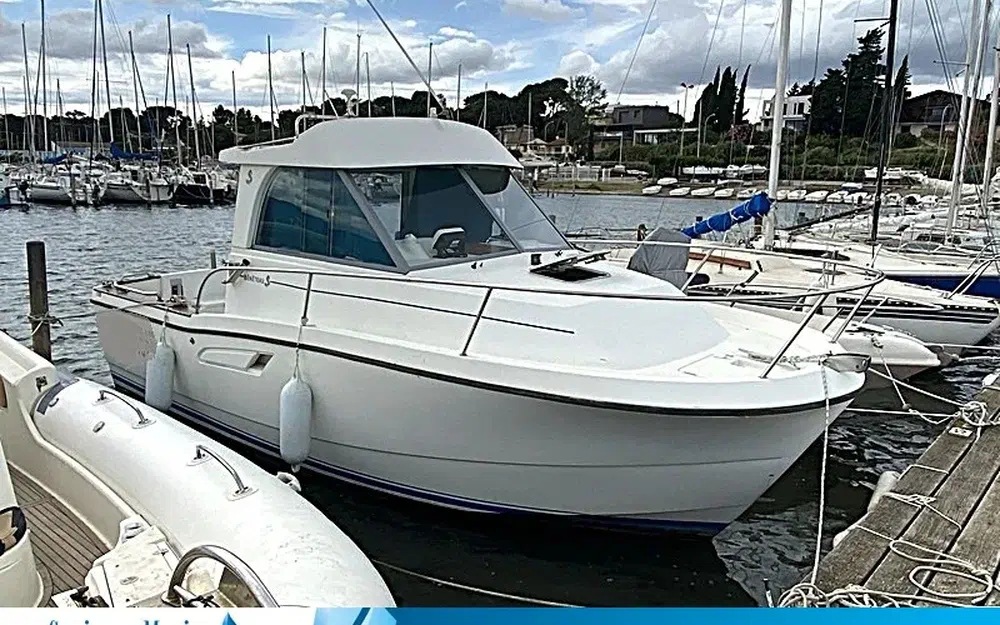 slider 0 Beneteau Antares 655