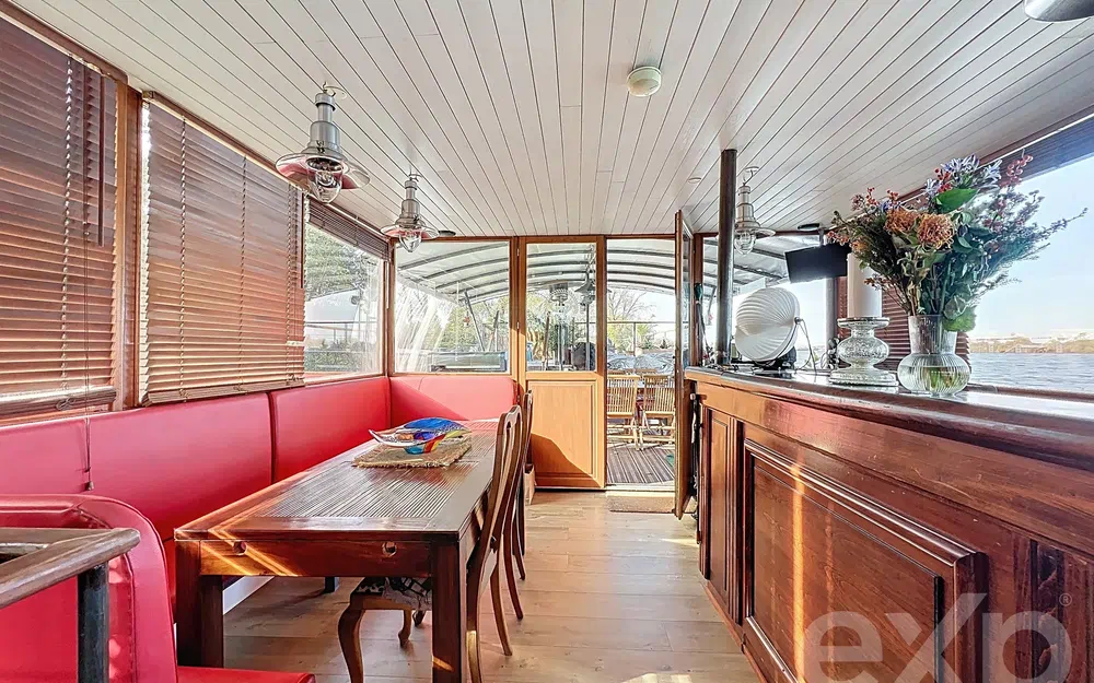 slider 11 Freycinet Habitation