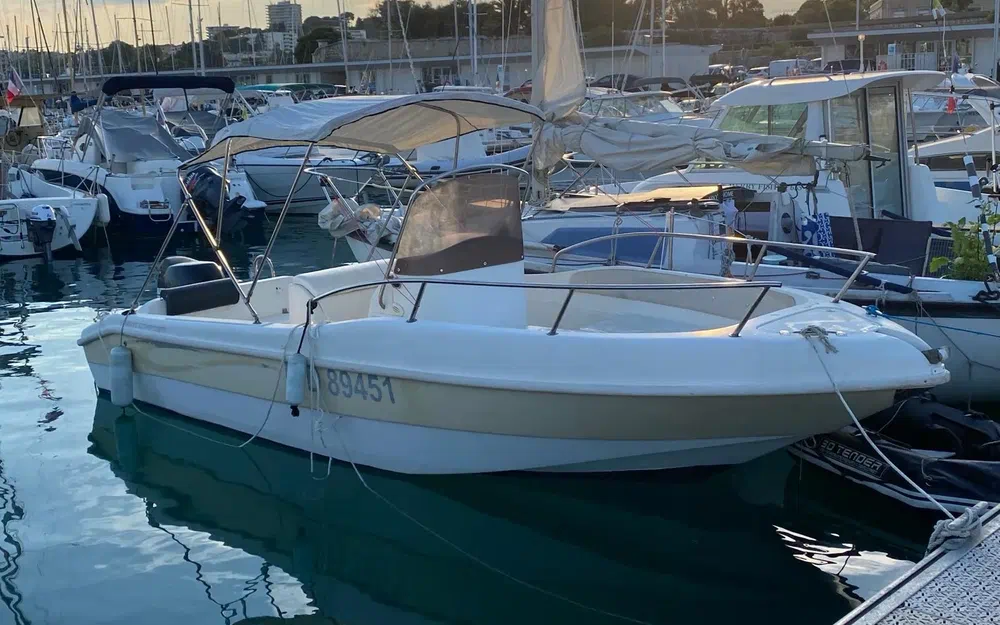 slider 0 Marine Compositi 620 Open