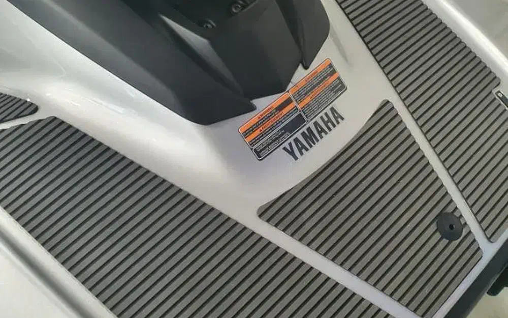slider 5 Yamaha EX Deluxe