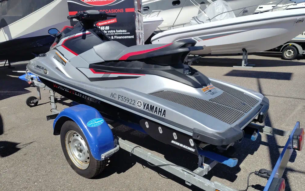 slider 1 Yamaha EX Deluxe