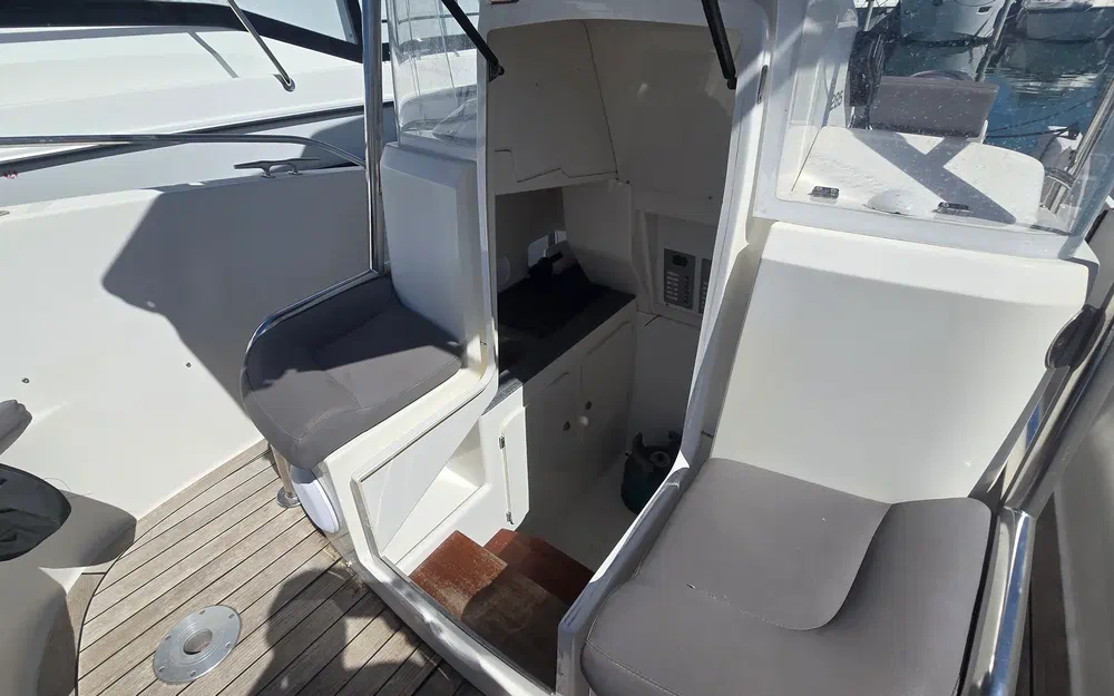 slider 6 Kelt White Shark 285