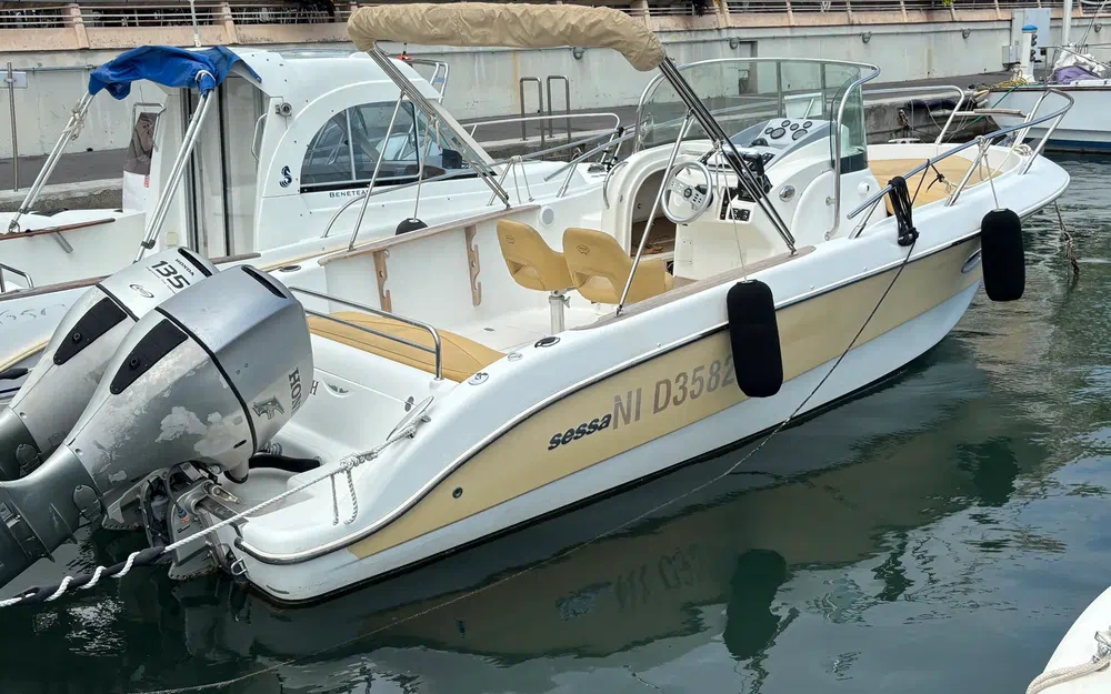 slider 1 Sessa Marine Key Largo 25