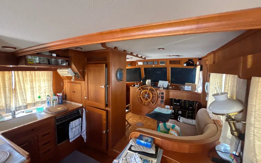 slider 21 Grand Banks 52 Europa