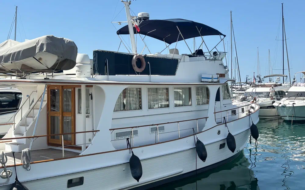 slider 2 Grand Banks 52 Europa
