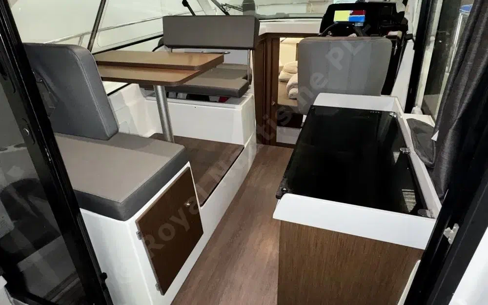 slider 9 Beneteau Antares 9 OB