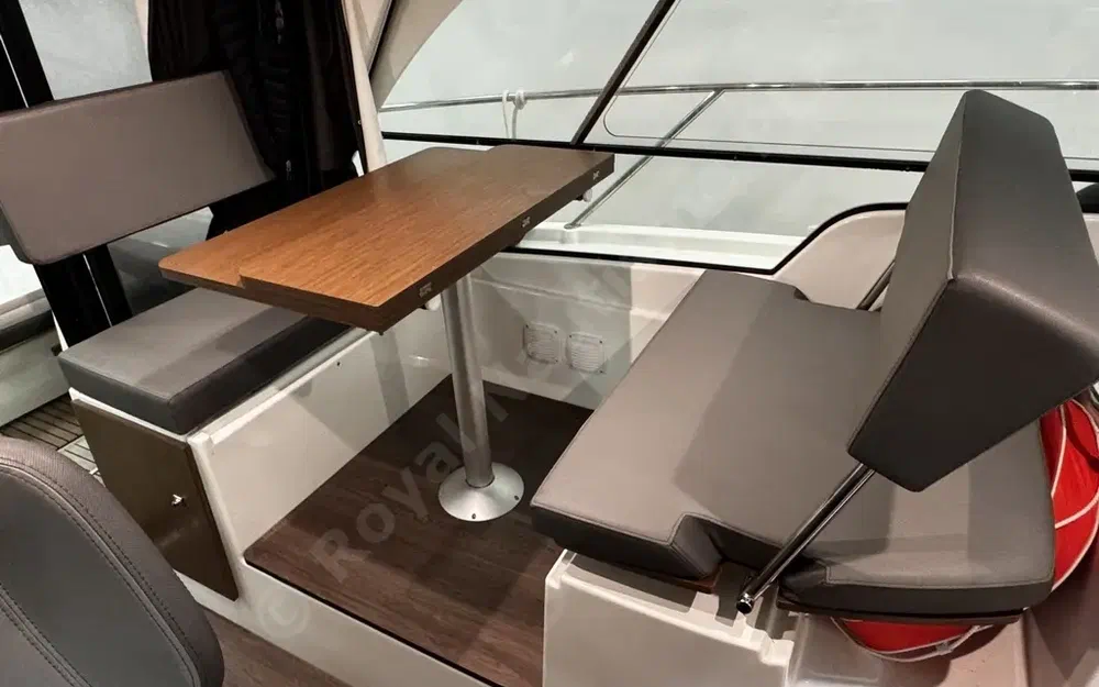 slider 14 Beneteau Antares 9 OB