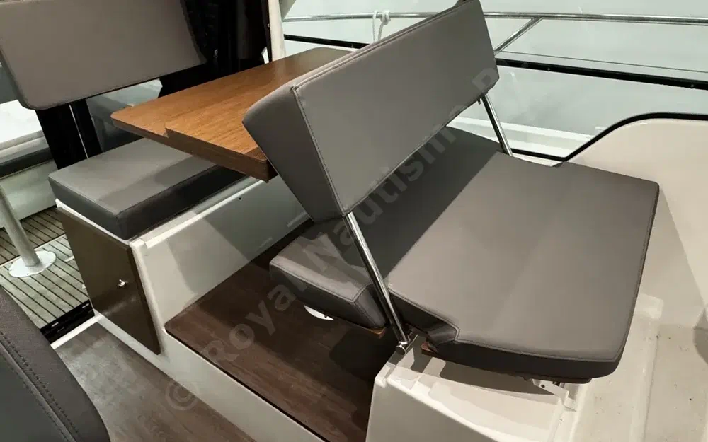 slider 15 Beneteau Antares 9 OB
