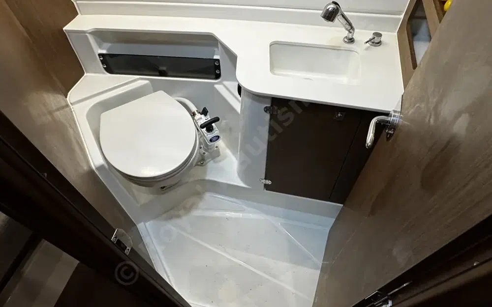 slider 19 Beneteau Antares 9 OB