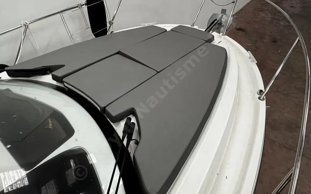 slider 4 Beneteau Antares 9 OB