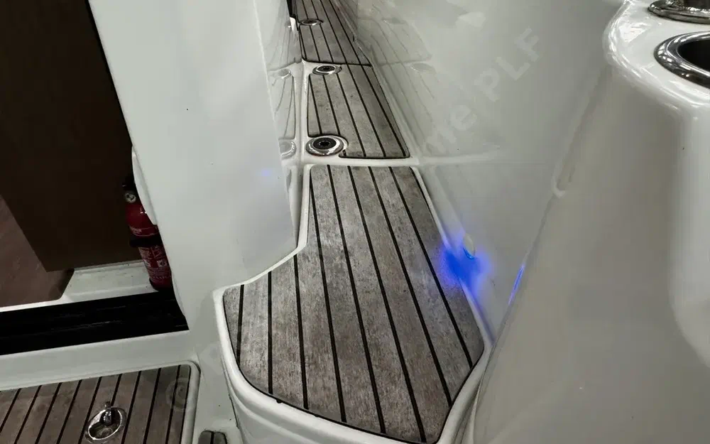 slider 6 Beneteau Antares 9 OB
