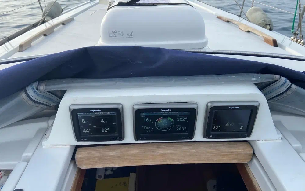slider 14 Grand Soleil 46 B&C ANGEL II