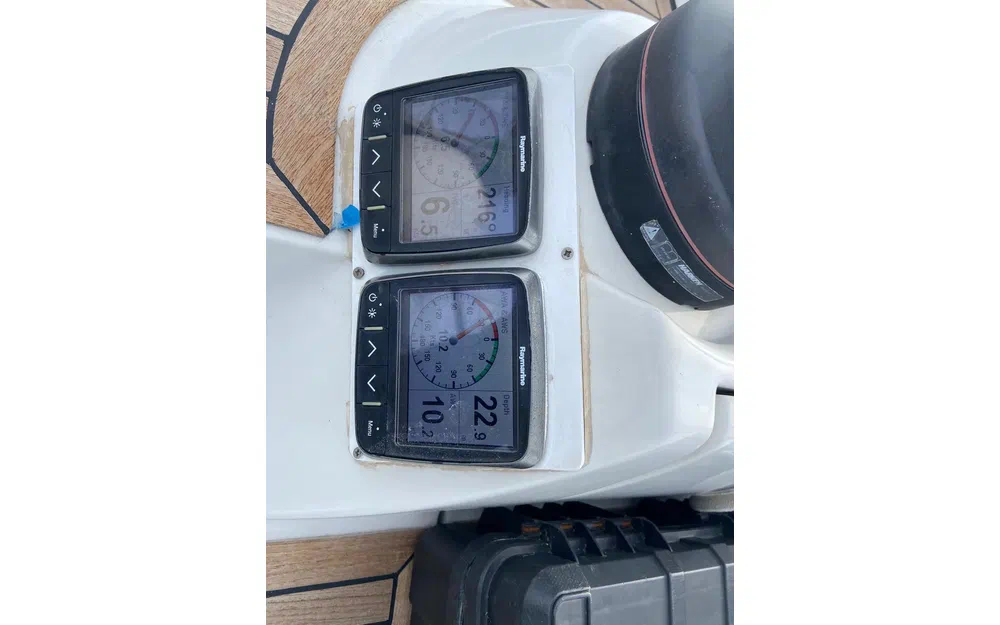 slider 15 Grand Soleil 46 B&C ANGEL II
