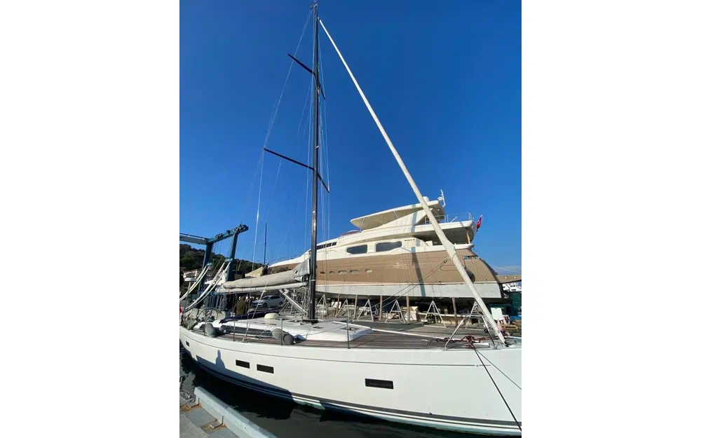 slider 6 Grand Soleil 46 B&C ANGEL II