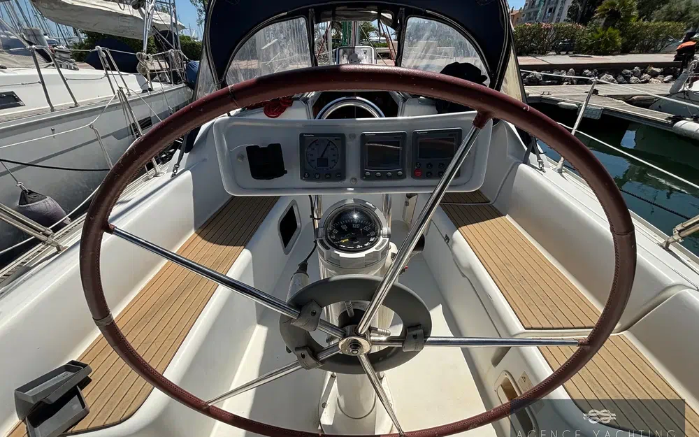 slider 11 Jeanneau Sun Odyssey 32 i