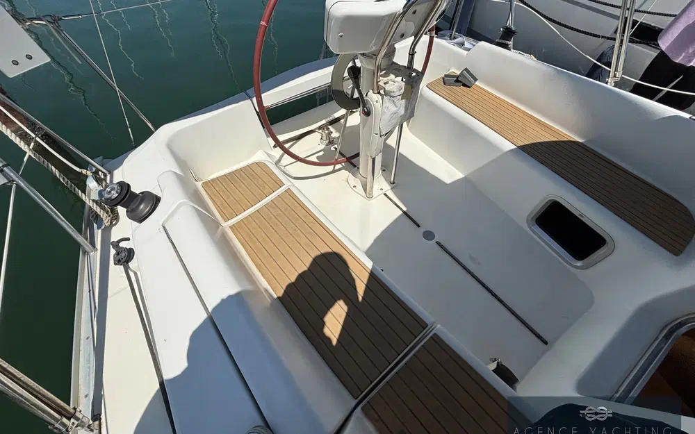 slider 12 Jeanneau Sun Odyssey 32 i