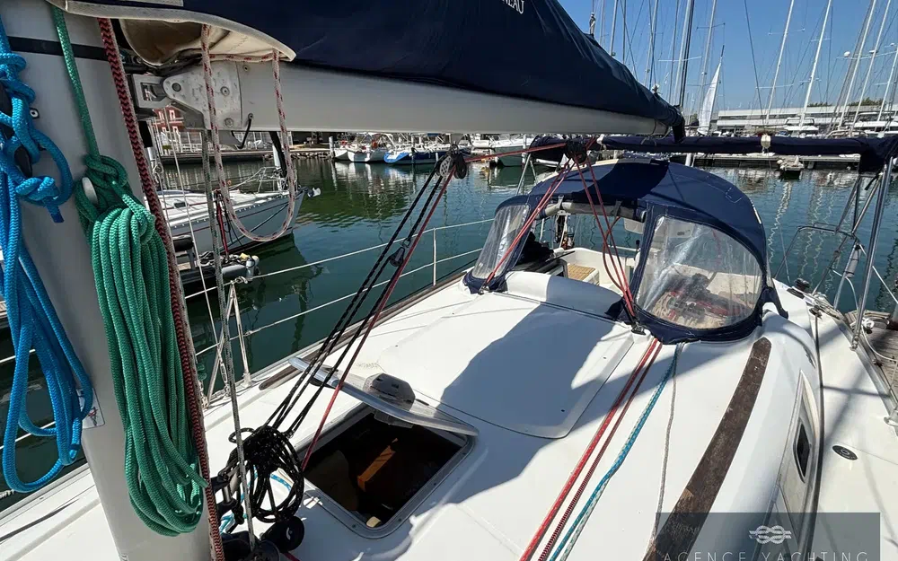 slider 17 Jeanneau Sun Odyssey 32 i
