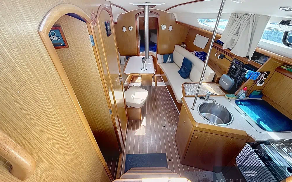 slider 1 Jeanneau Sun Odyssey 32 i