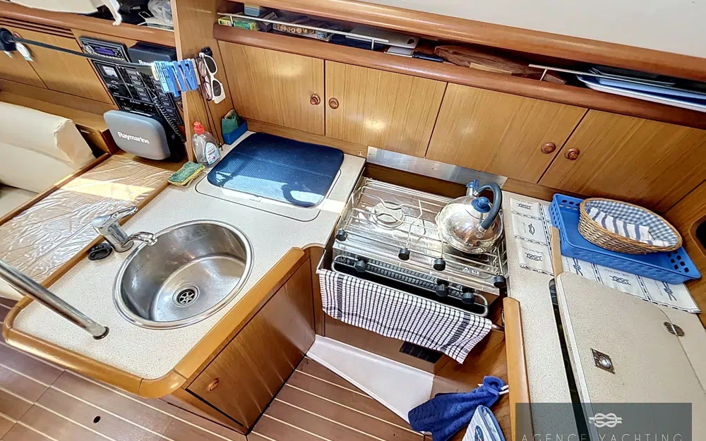 slider 2 Jeanneau Sun Odyssey 32 i