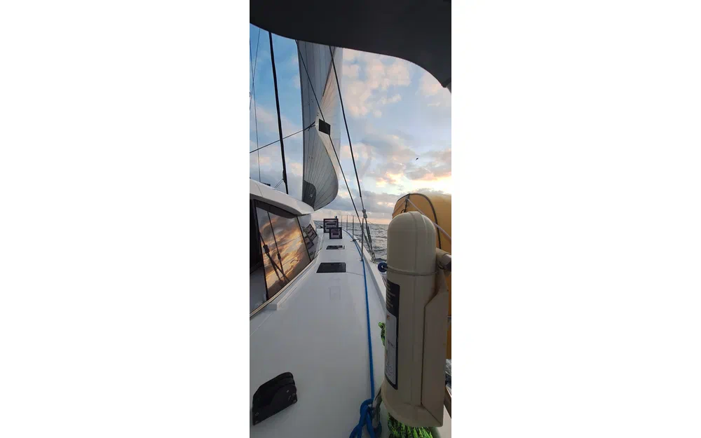 slider 16 Nautitech 44 Open