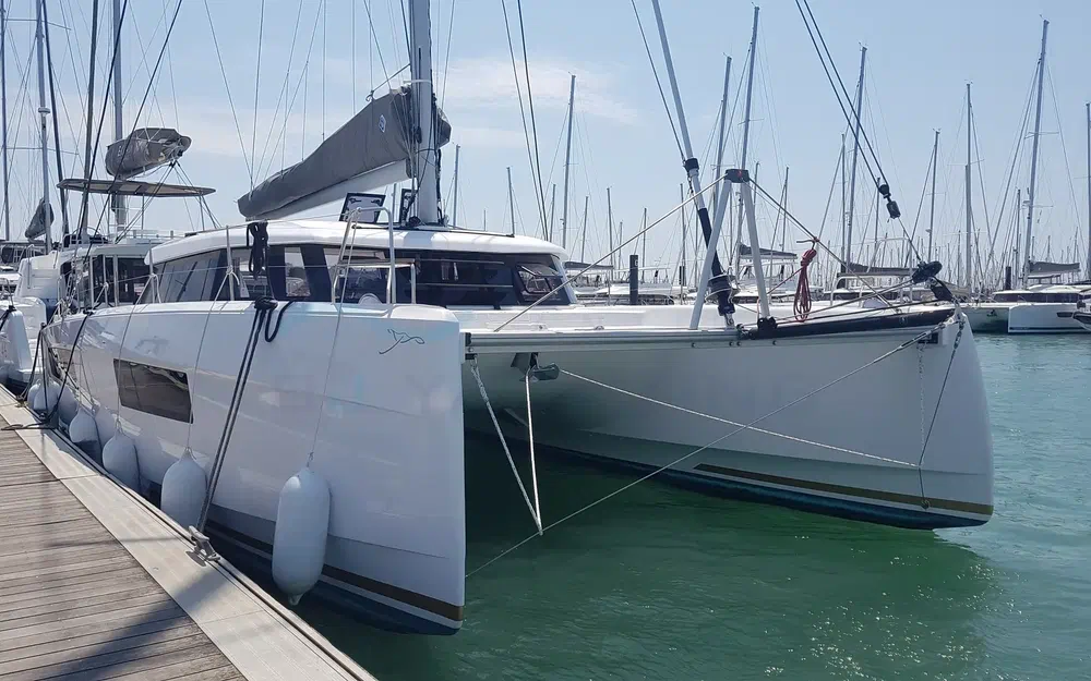 slider 2 Nautitech 44 Open