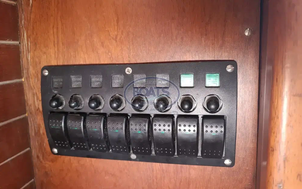 slider 14 Dufour 2800