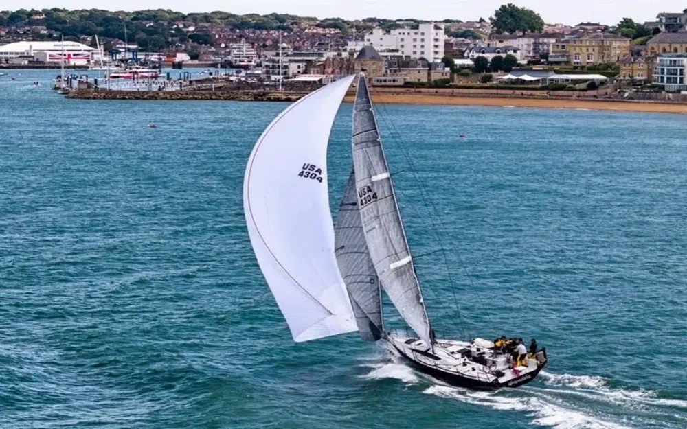 slider 4 Ad Boat KER 43 ABRACADABRA