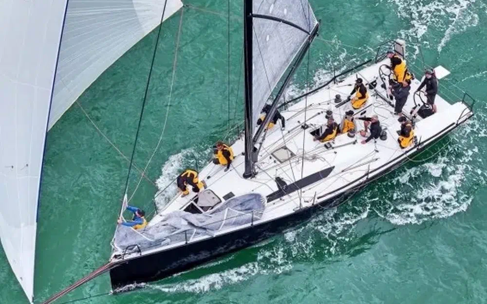slider 5 Ad Boat KER 43 ABRACADABRA