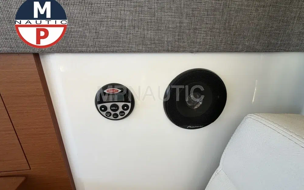 slider 24 Jeanneau NC 9