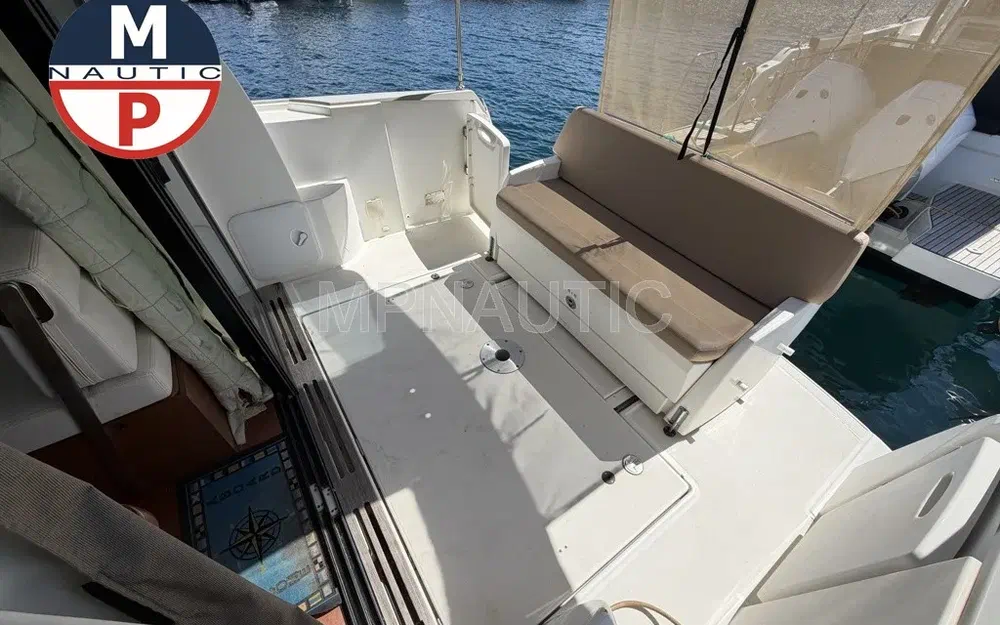slider 4 Jeanneau NC 9
