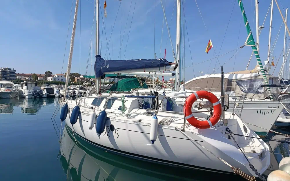 slider 1 Beneteau First 32 S5