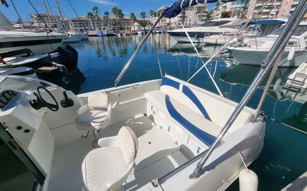 slider 15 Quicksilver 625 Cruiser