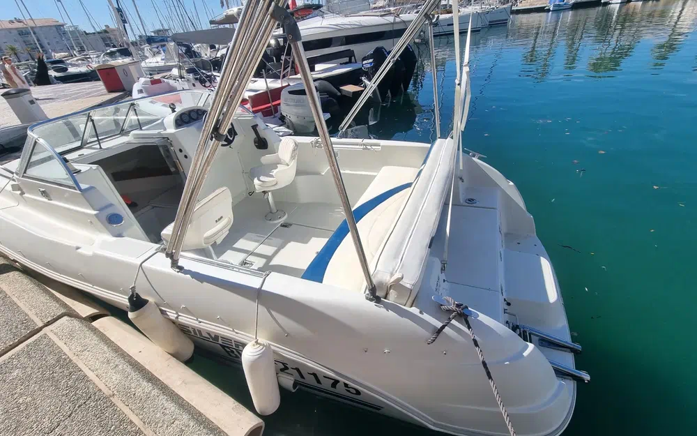 slider 19 Quicksilver 625 Cruiser