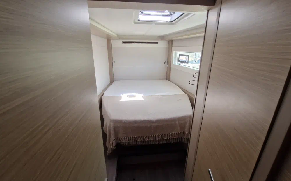 slider 13 Lagoon 46
