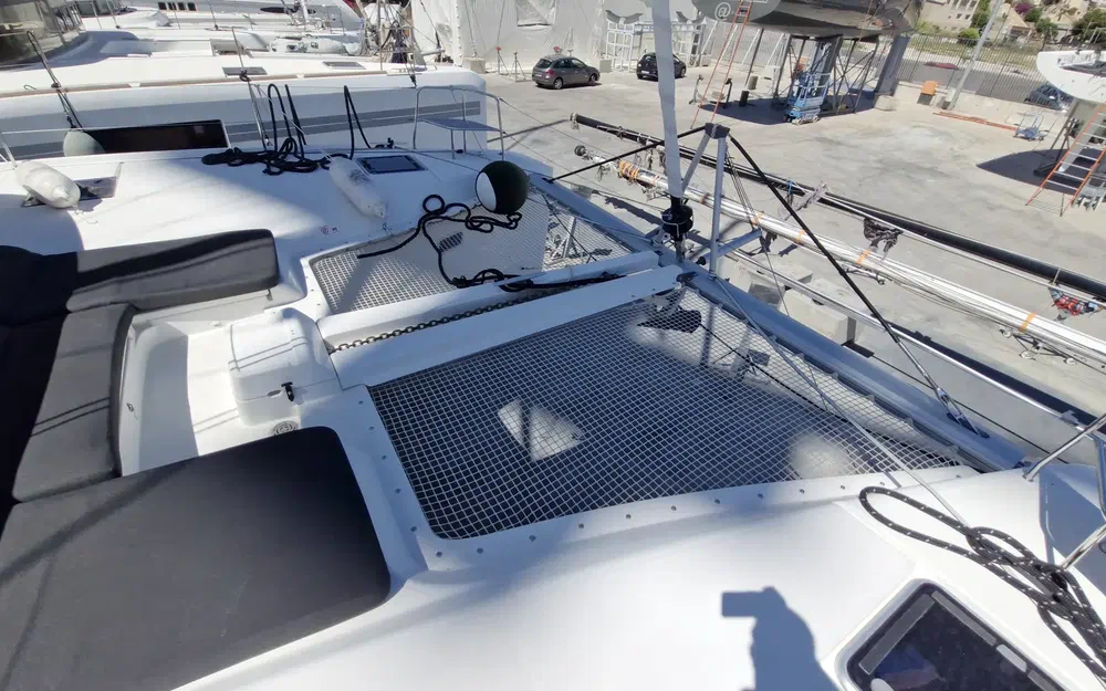 slider 23 Lagoon 46