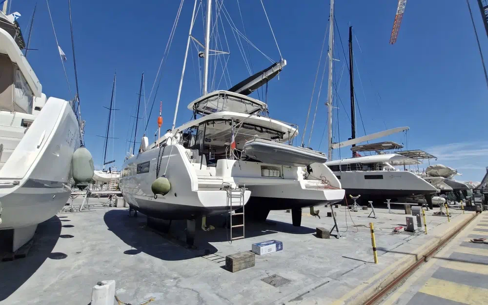 slider 39 Lagoon 46