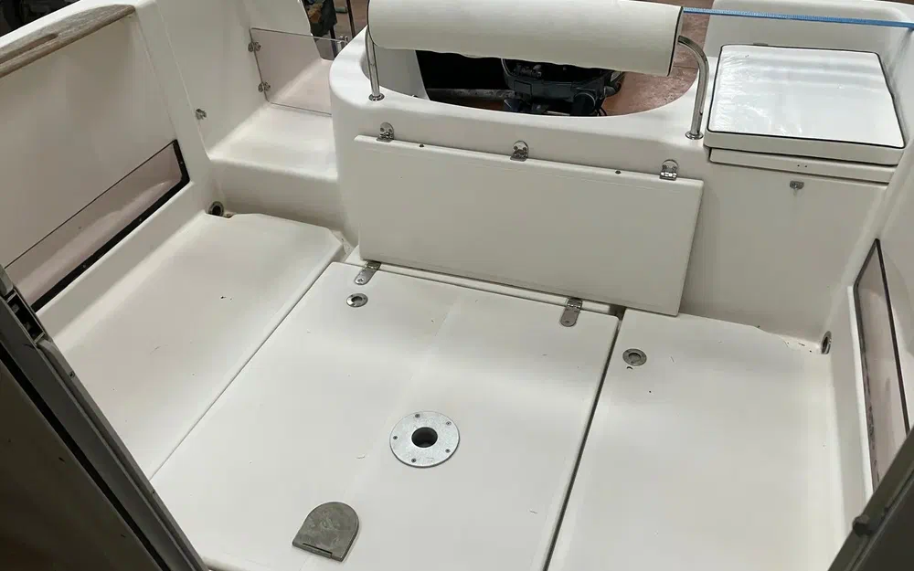 slider 5 Pacific Craft 560 Timonier