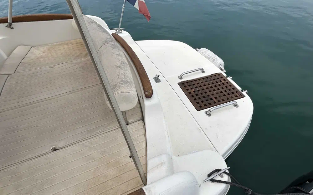 slider 7 Jeanneau Leader 705